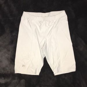 Under armour biker shorts/spandex
